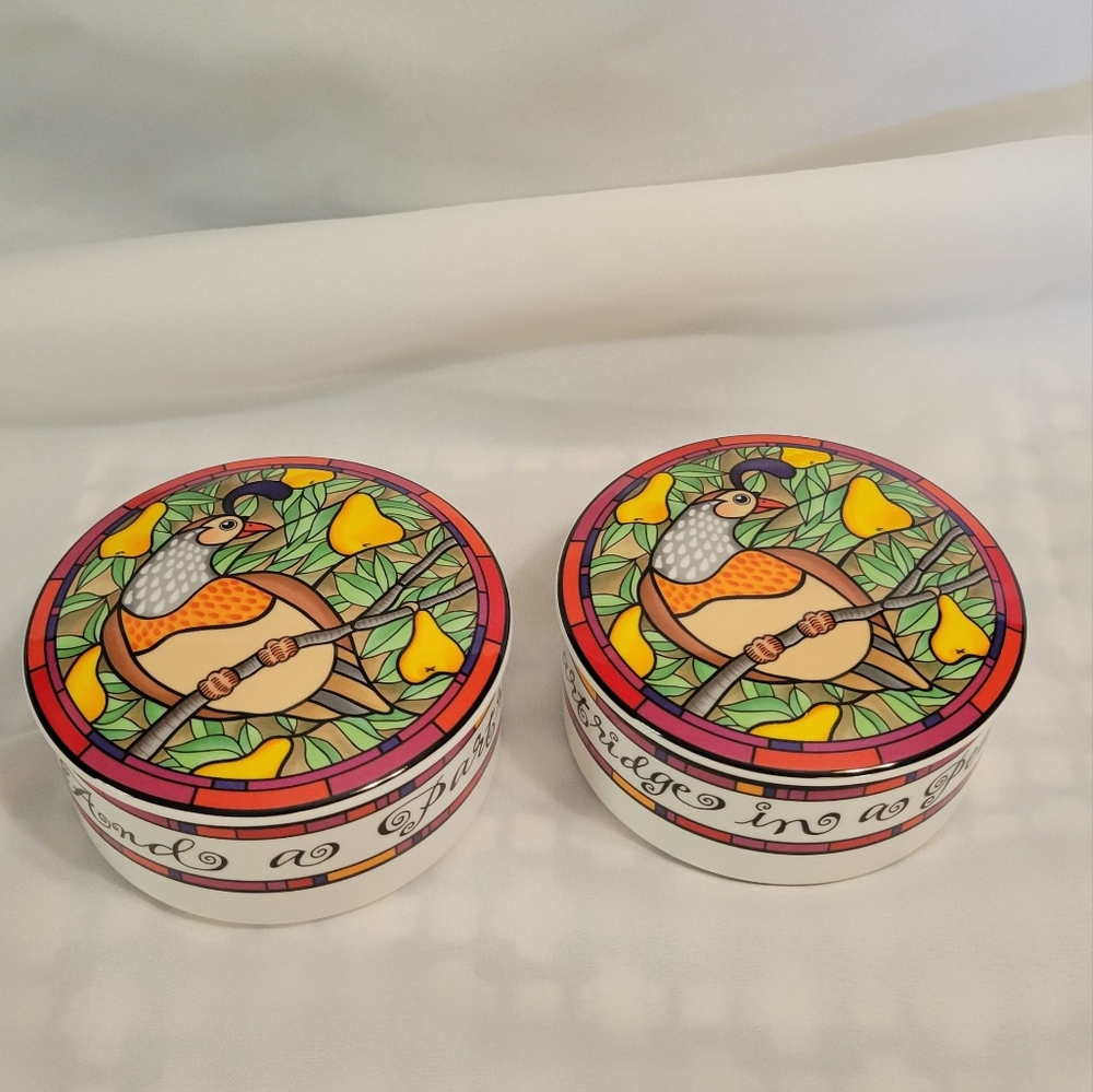 Mikasa Partridge Pear Tree FX076 Ceramic Lidded Trinket Boxes by Dan Scannell - Picture 2 of 5